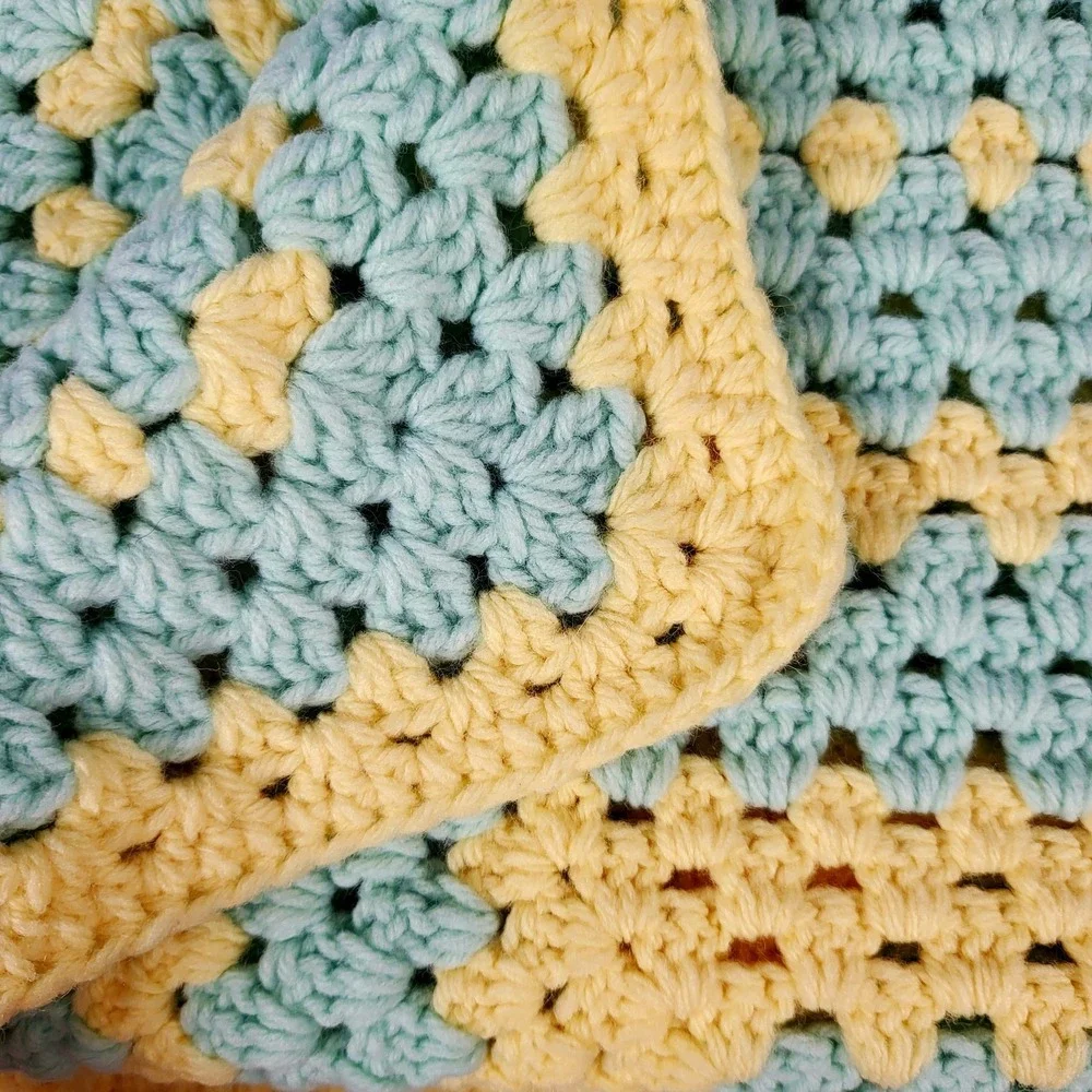 Vintage Handmade CROCHET AFGHAN‎ BABY LAP BLANKET PASTEL Yellow Blue 35